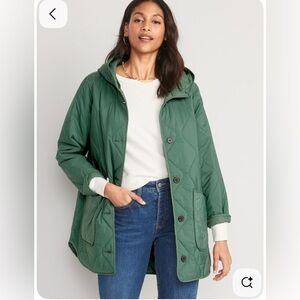 Old Navy Women's Black Quilted Puffer Jacket